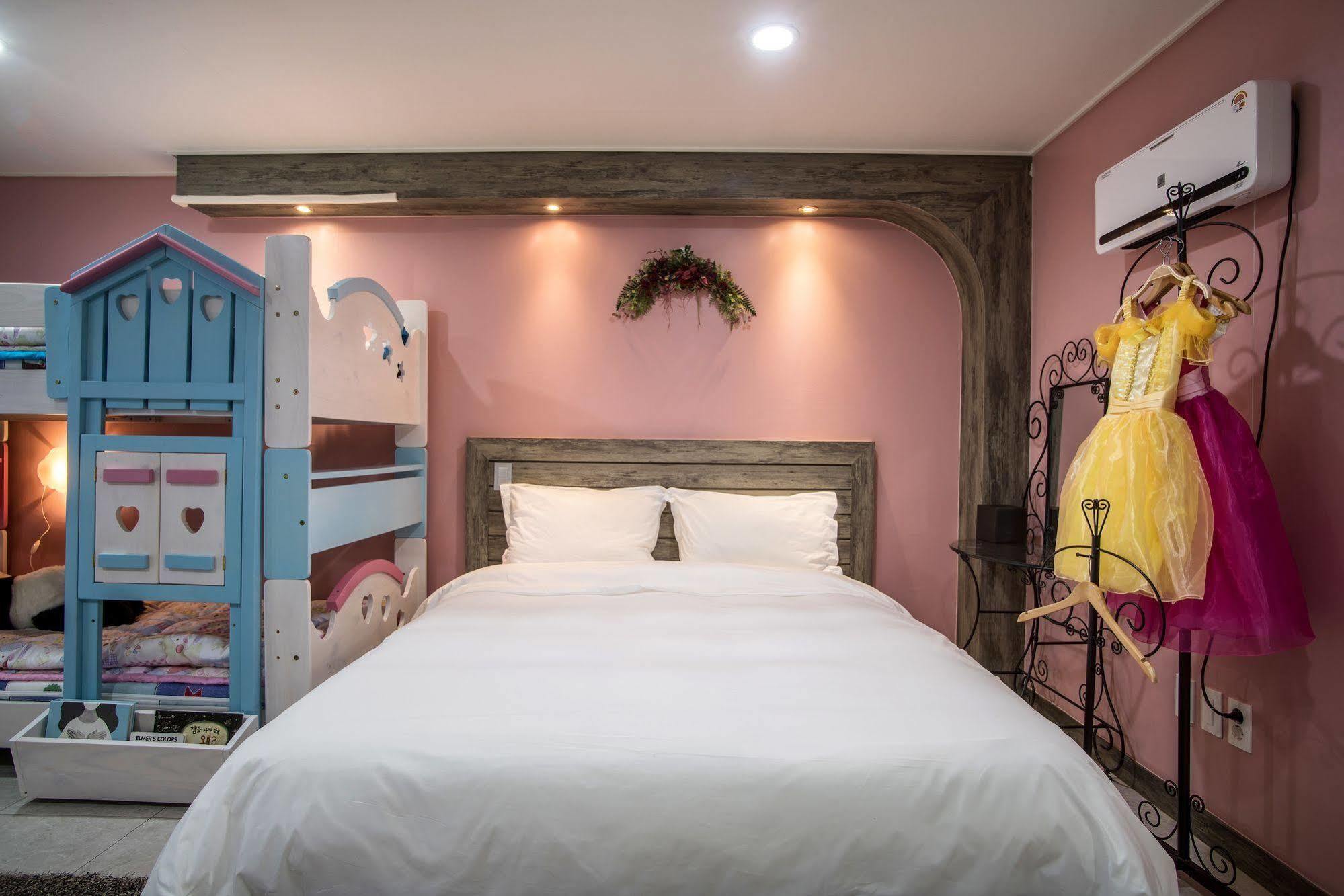 Famille Spa Resort Seogwipo Eksteriør billede