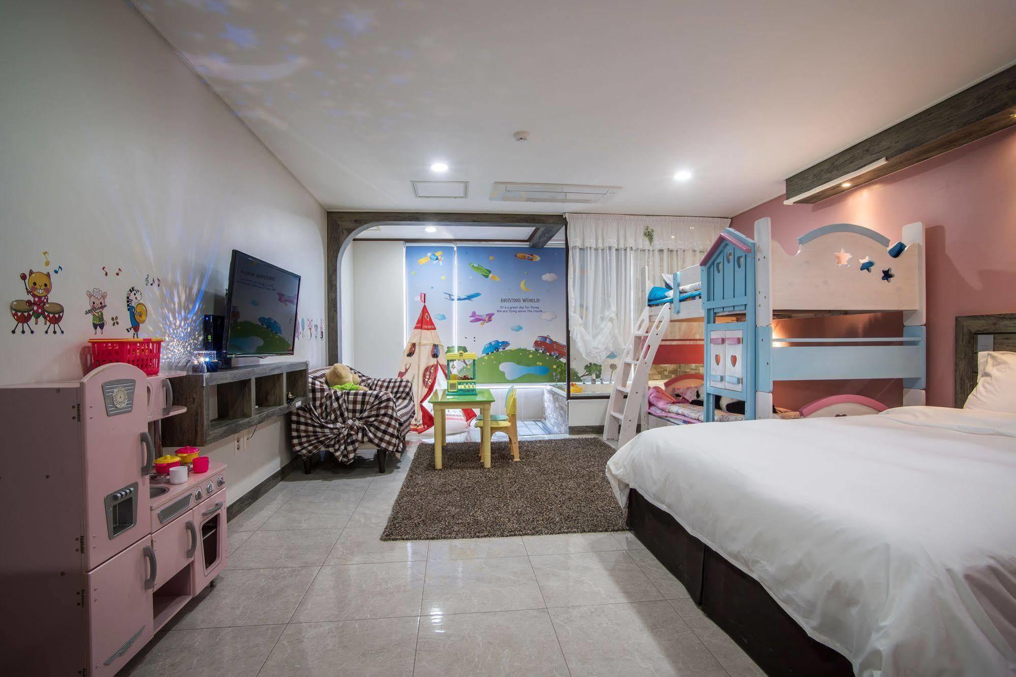 Famille Spa Resort Seogwipo Eksteriør billede