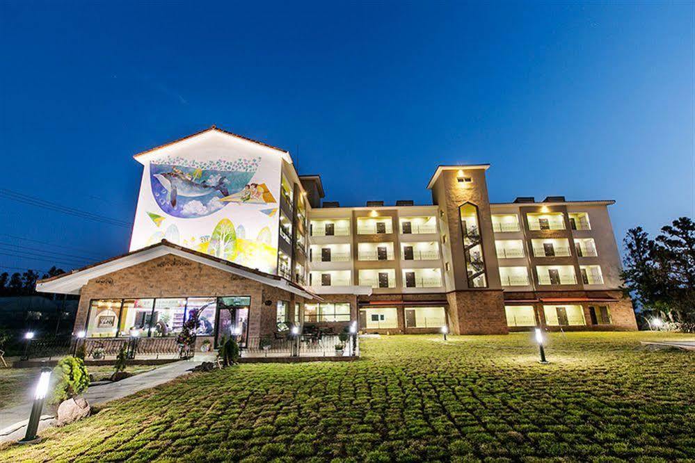 Famille Spa Resort Seogwipo Eksteriør billede