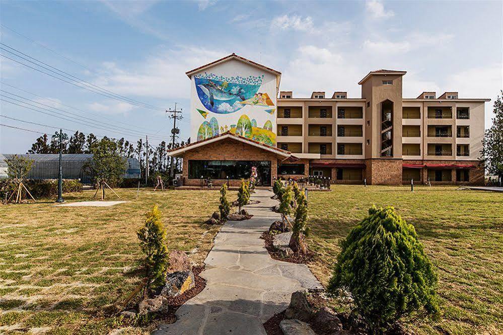 Famille Spa Resort Seogwipo Eksteriør billede