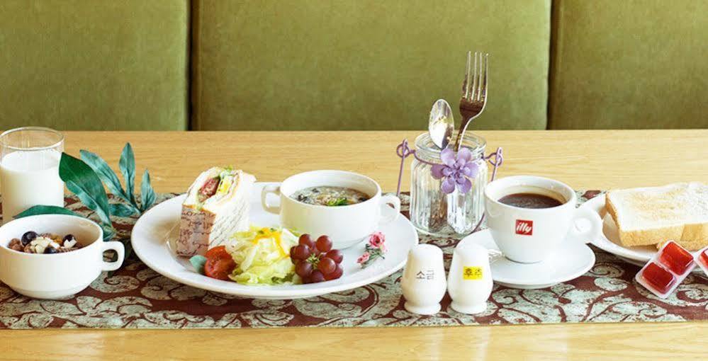 Famille Spa Resort Seogwipo Eksteriør billede
